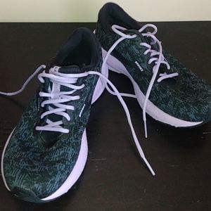 Brooks RUNNING Launch 6 Sneakers - Pastel Purple Grey Black